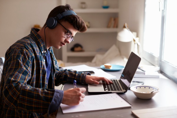 Cronograma de Estudos: O Caminho para a Aprovação em Concursos